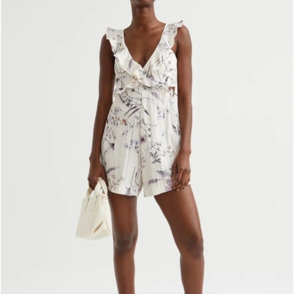 H&M Women White Flounce-Trimmed Patterned Playsuit Romper Size S NWT